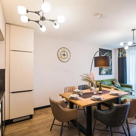 Apartment Mf Port Azur Premium Wellness Apartment *